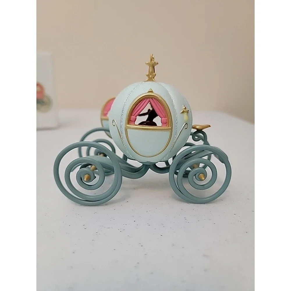 Hallmark Keepsake Ornament Walt Disney's Cinderella 
